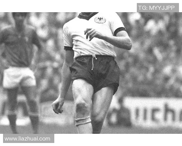 足球球星珍藏品大全：从签名球衣到限量版足球，收藏爱好者必备指南